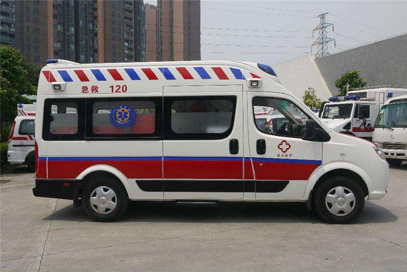 救護(hù)車一次多少錢？出車費(fèi)用太高或成救護(hù)難題？02